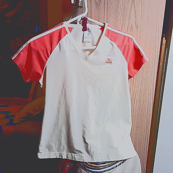 Addidas ladies t-shirt size med - Picture 1 of 3